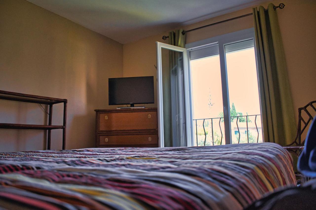 Agreable Maison 3 Chambres Avec Piscine การ์กาซอน ภายนอก รูปภาพ